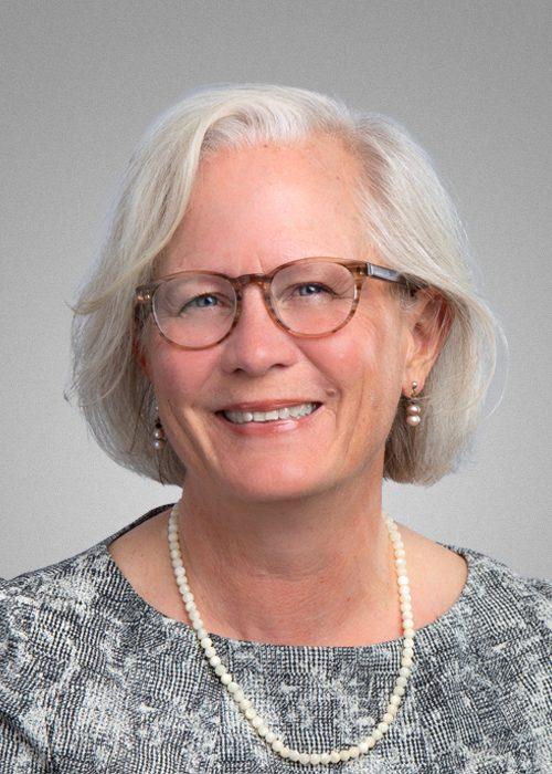 Lucy Leske head shot