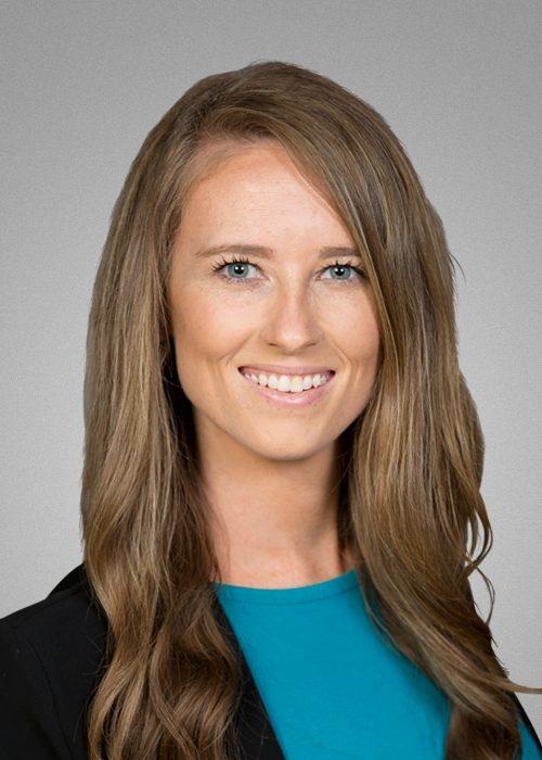 Sarah Seavey head shot