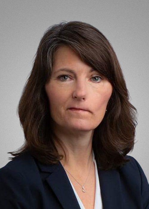 Suzanne Teer head shot